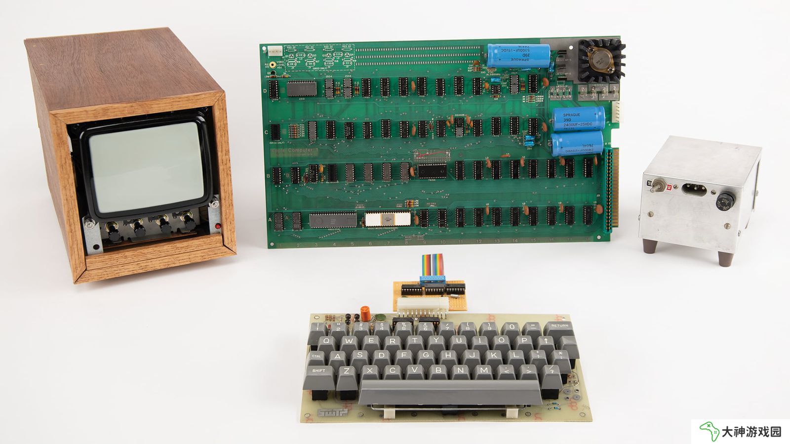 蘋(píng)果首款電腦 Apple-1 再掀拍賣(mài)熱潮，成交價(jià)達(dá) 37.5 萬(wàn)美元